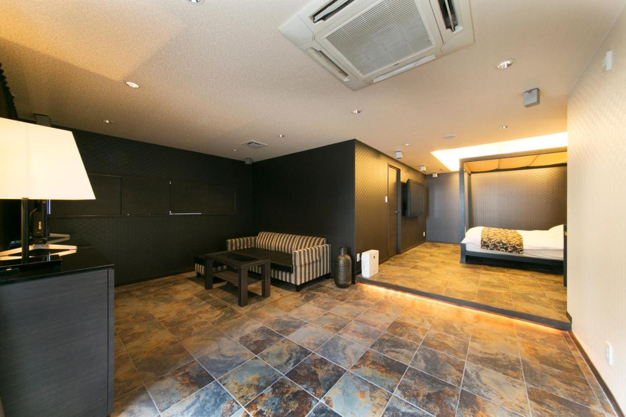 Hotel Lotus Toyonaka (Adults Only) Exterior photo