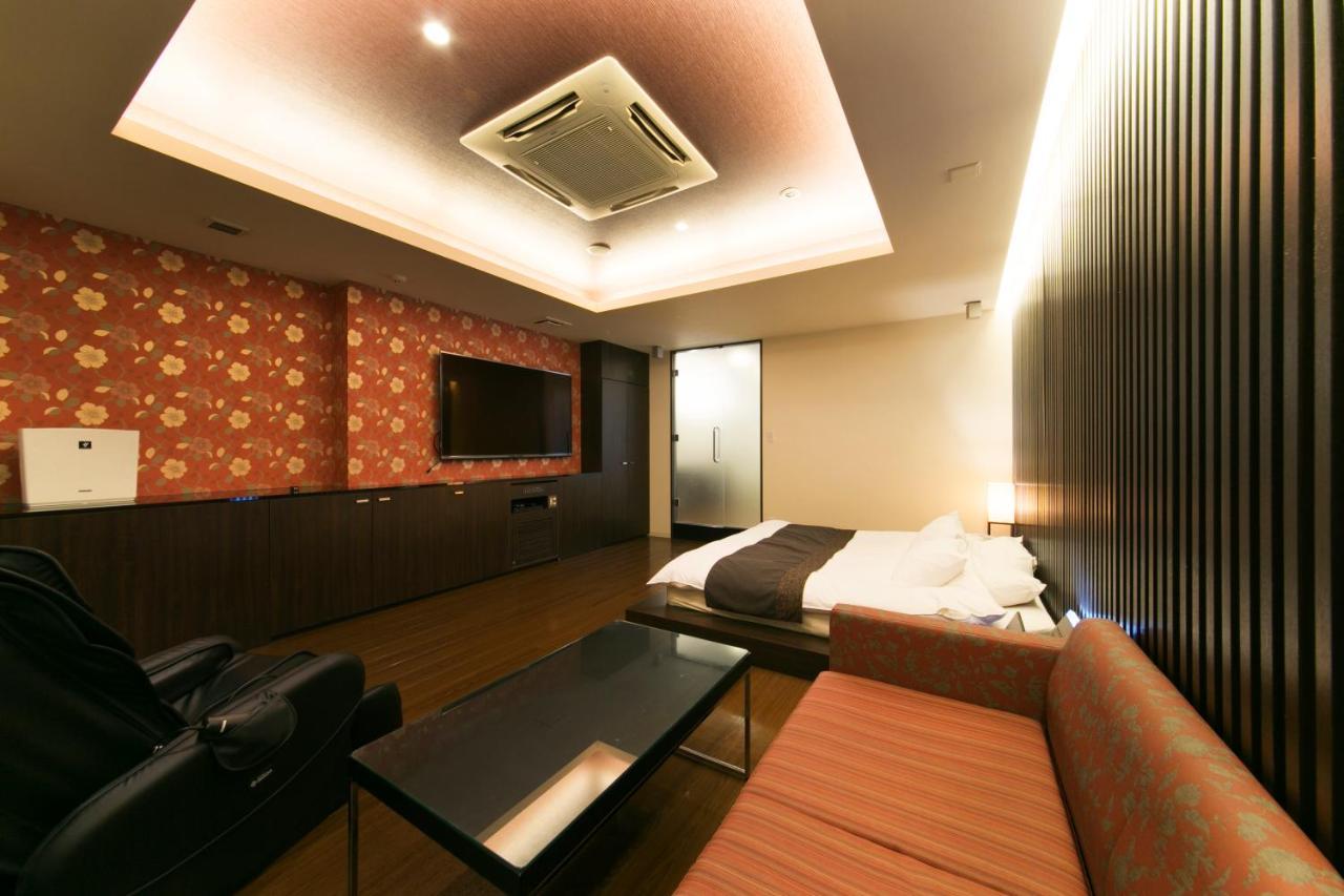 Hotel Lotus Toyonaka (Adults Only) Exterior photo